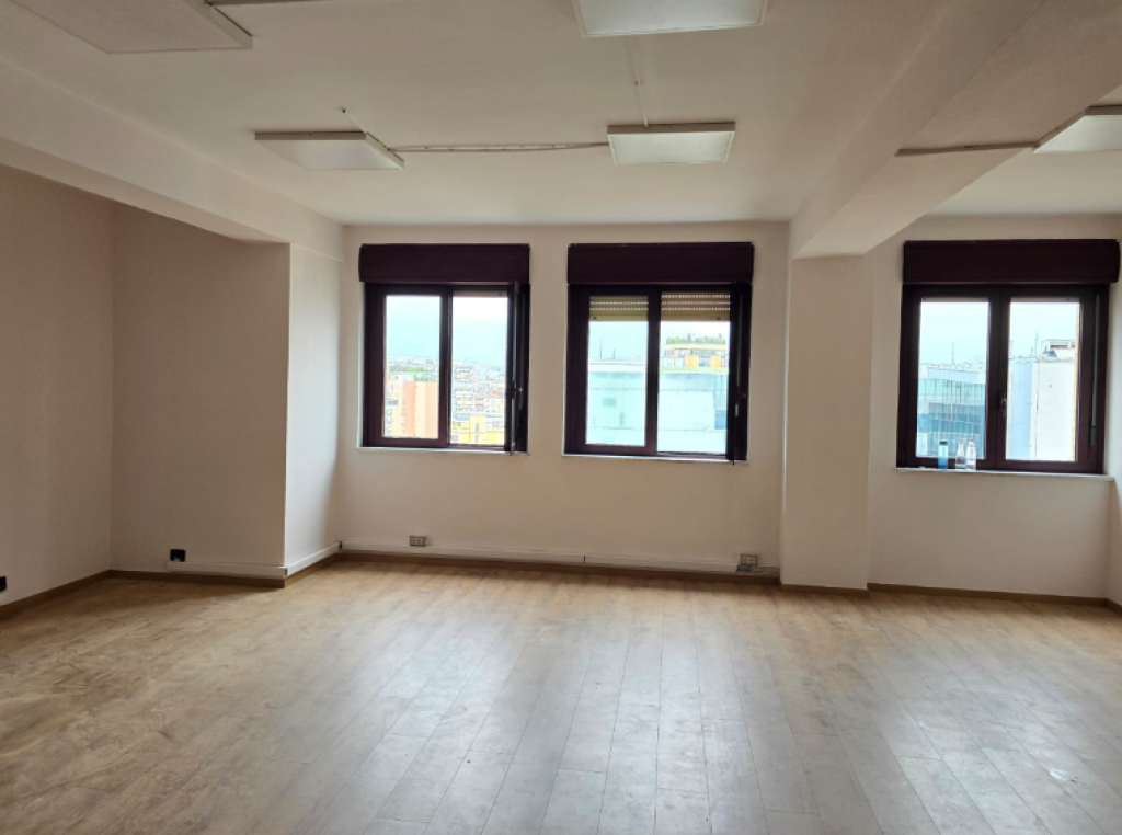 🏢 Office Space for Rent – Near Toptani Center