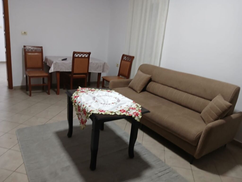 Rent | Apartament 1 + 1 | Qyteti Studenti | 400 €/month