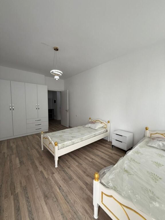 Apartament me qera 2+1+2+post parkimi