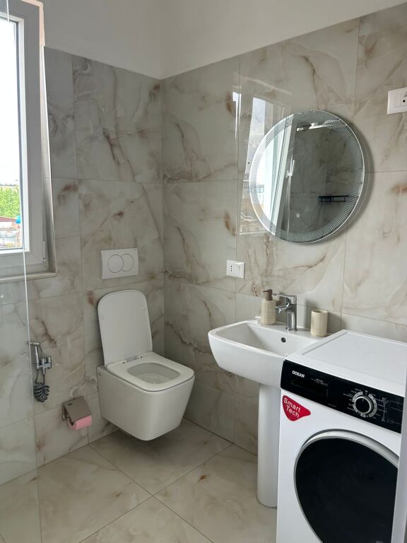 Jepet Me Qera Apartament 1+1+1 Ballkon