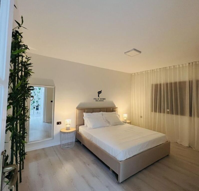 SHITET APARTAMENT 1+1 STADIUMI DINAMO 206.000 EURO FH-74390
