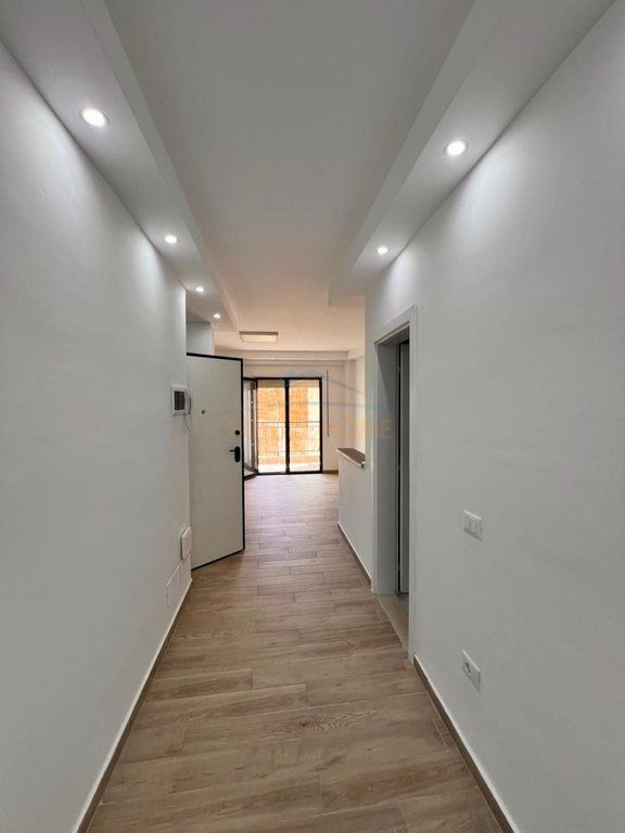 Apartment 1+1+parking space for sale Elbasan Street
