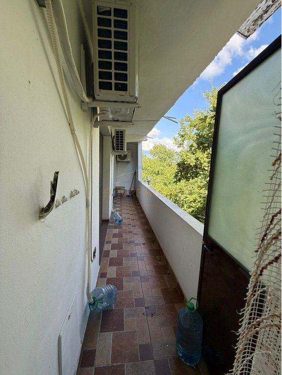 Shitet,Apartament 2+1, Myslym Shyr Tiranë