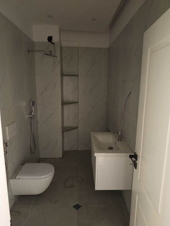 Sale | Apartament 1 + 1 | Rruga 5 Maji | 145000 €