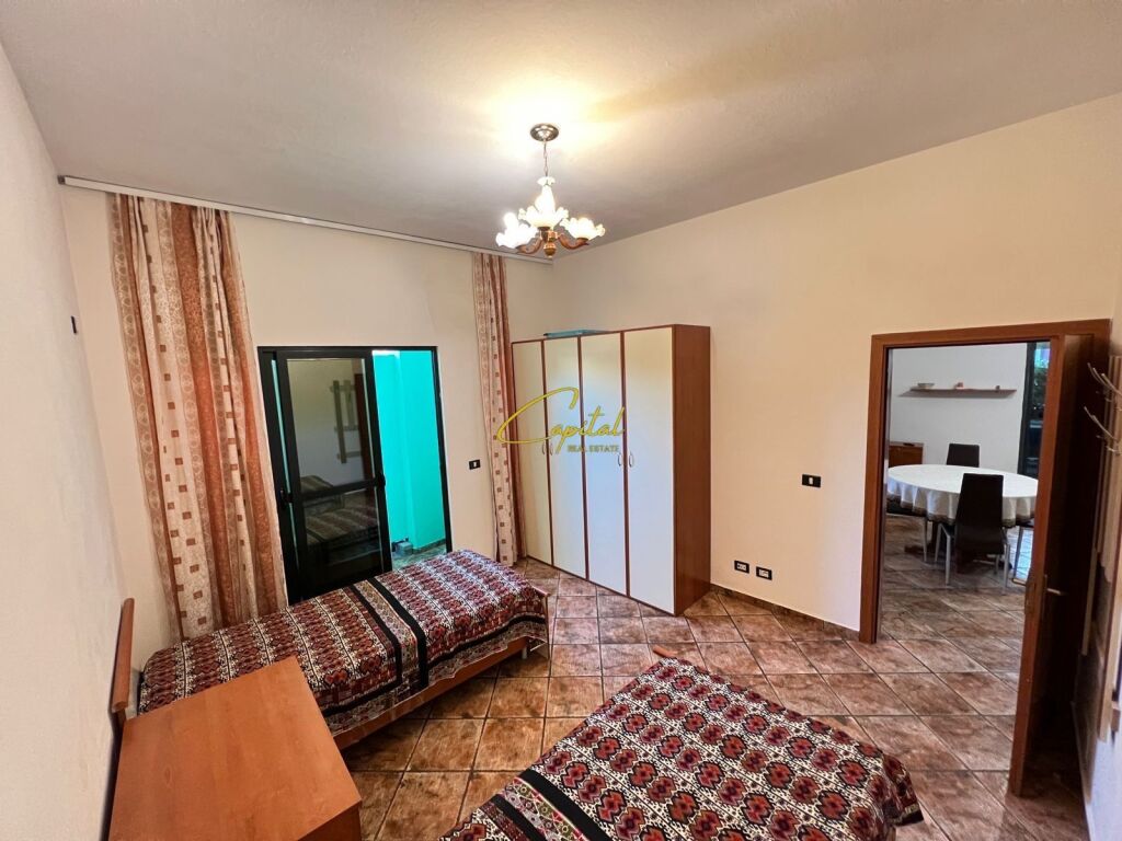APARTAMENT ME QIRA 2+1 RRUGA E DURRESIT 60.000 LEKE