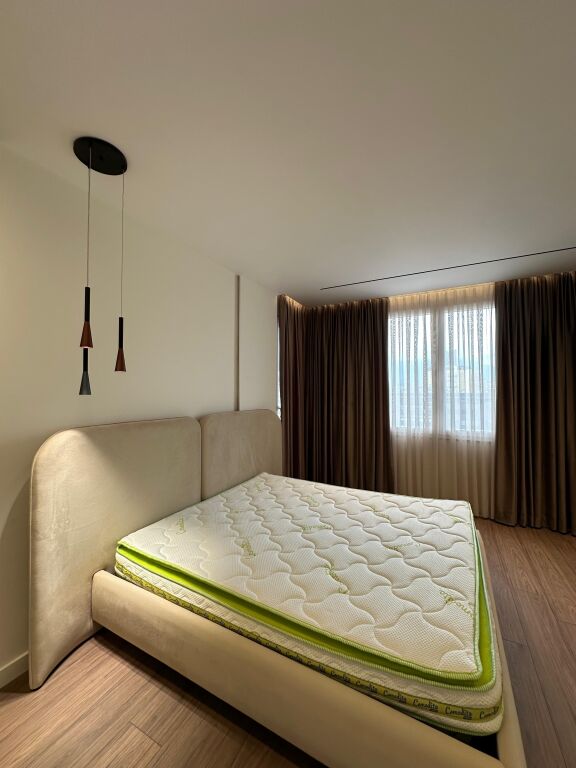 Apartament 2+1+2+post parkimi me qera tek Ish Blloku