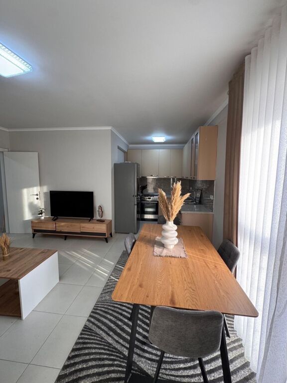 APARTAMENT ME QERA 2+1 MINE PEZA 75.000 LEKE FH-74474