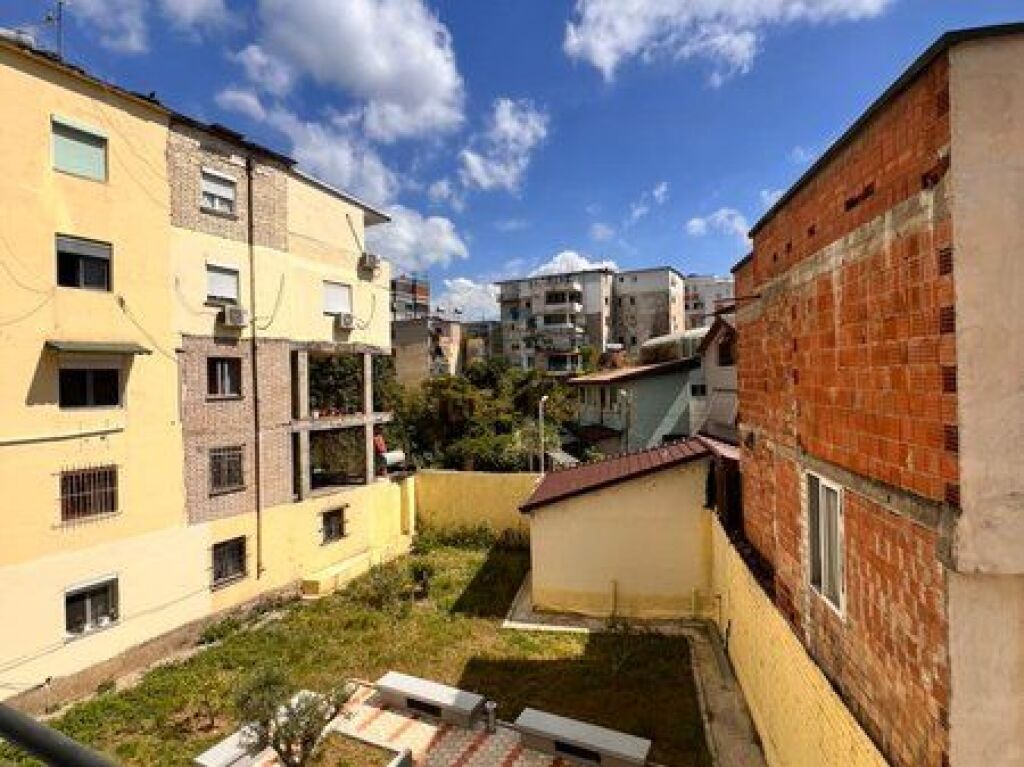 Shitet, Apartament 1+1, Rruga e Elbasanit