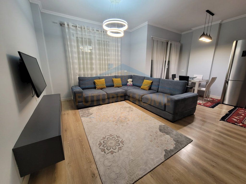 Rent, Apartment 2+1+2 5 Maji Street, Tirana 600 €