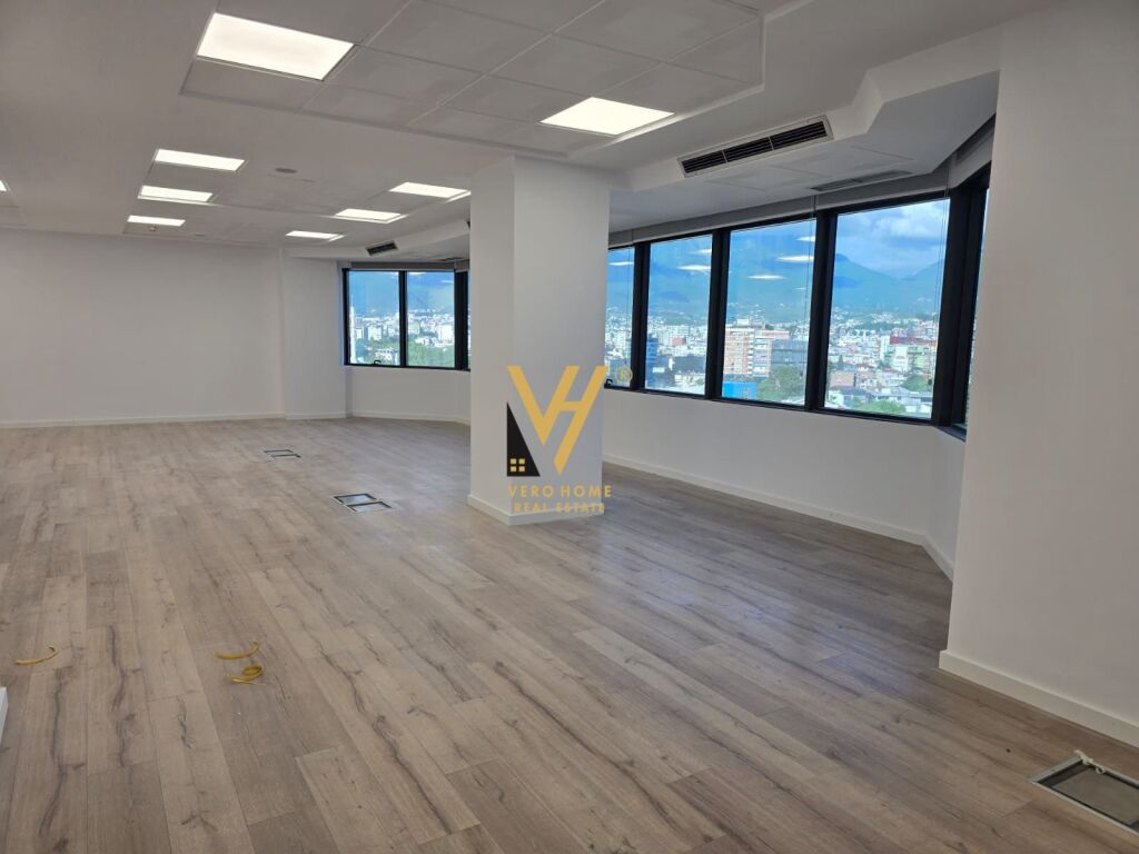 JEPET ZYRE 110 M2 ME QIRA TE KULLAT BINJAKE 250.000 LEKE