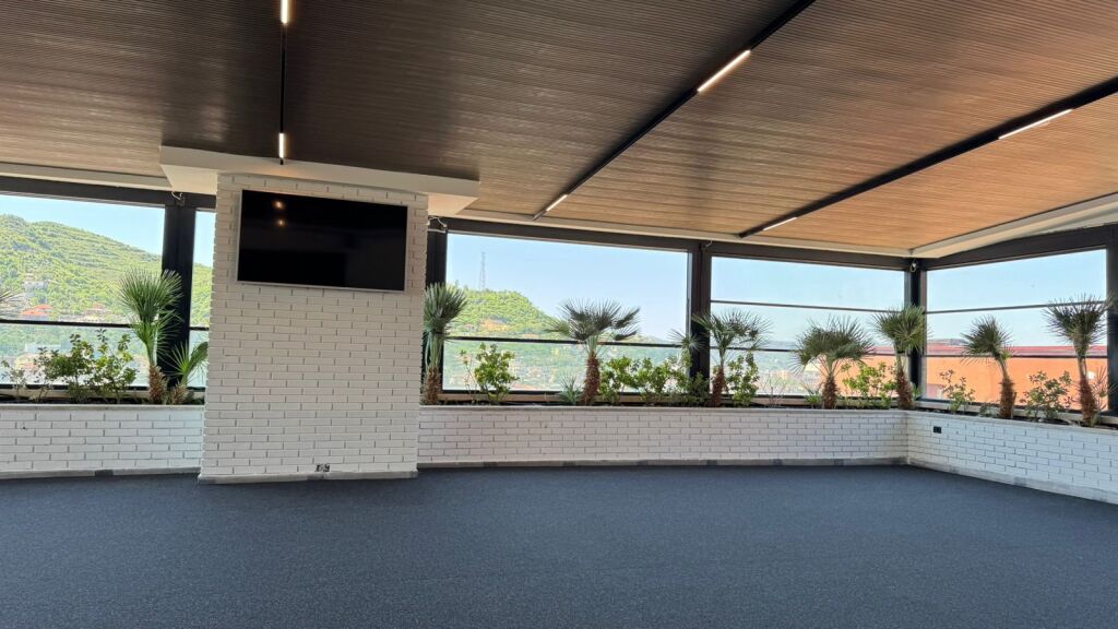 Rooftop for rent at Golden Park