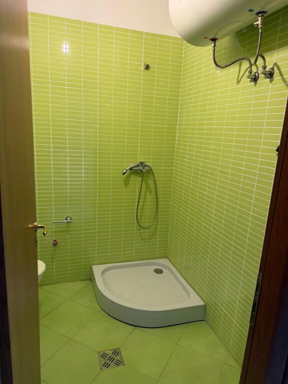 For rent 2+2 furnished elevator train station 700 eu