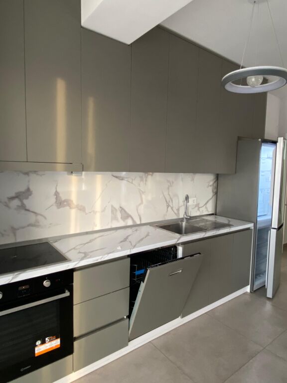 Apartament 2+1 per qera Kompleksi Arlis Farmacia 10 !