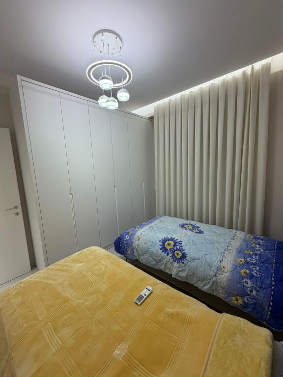 Qera apartament 2+1 +2 📍Perballe Amerikan 3 cmimi 60000 leke ne mua   