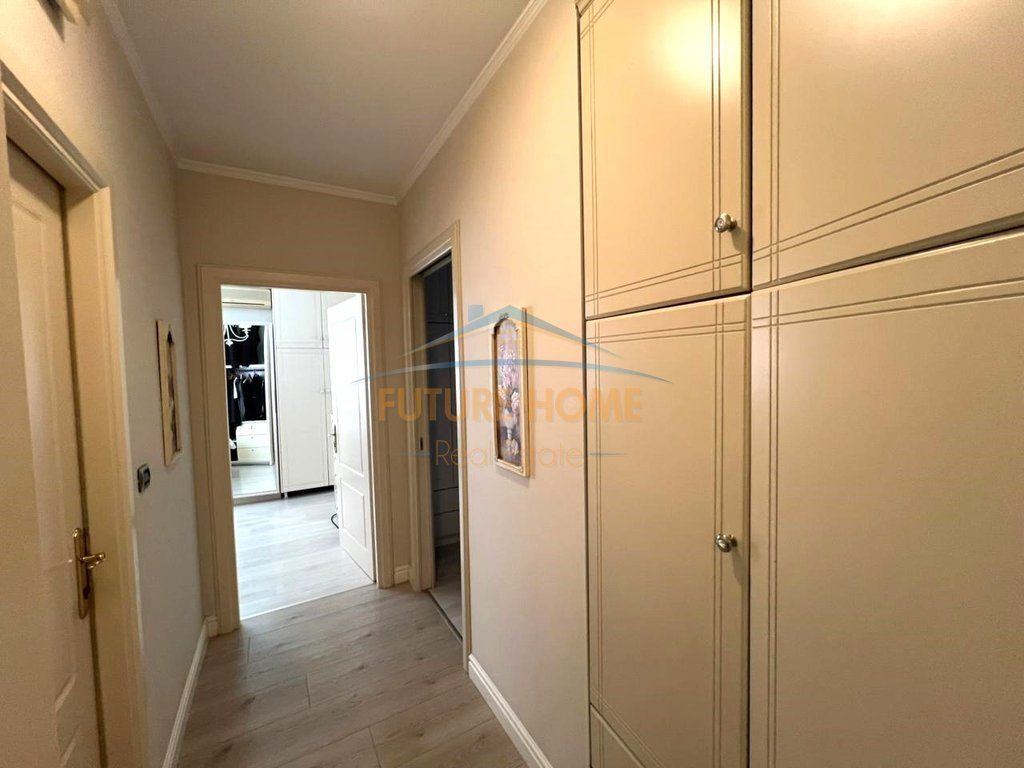Apartament 2+1+2, Blloku, Tirane