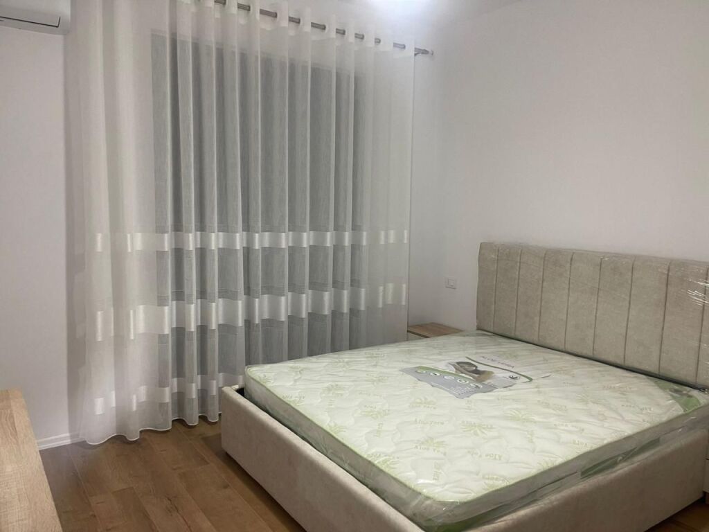 *Apartament 2+1 per qira ne Kamez!