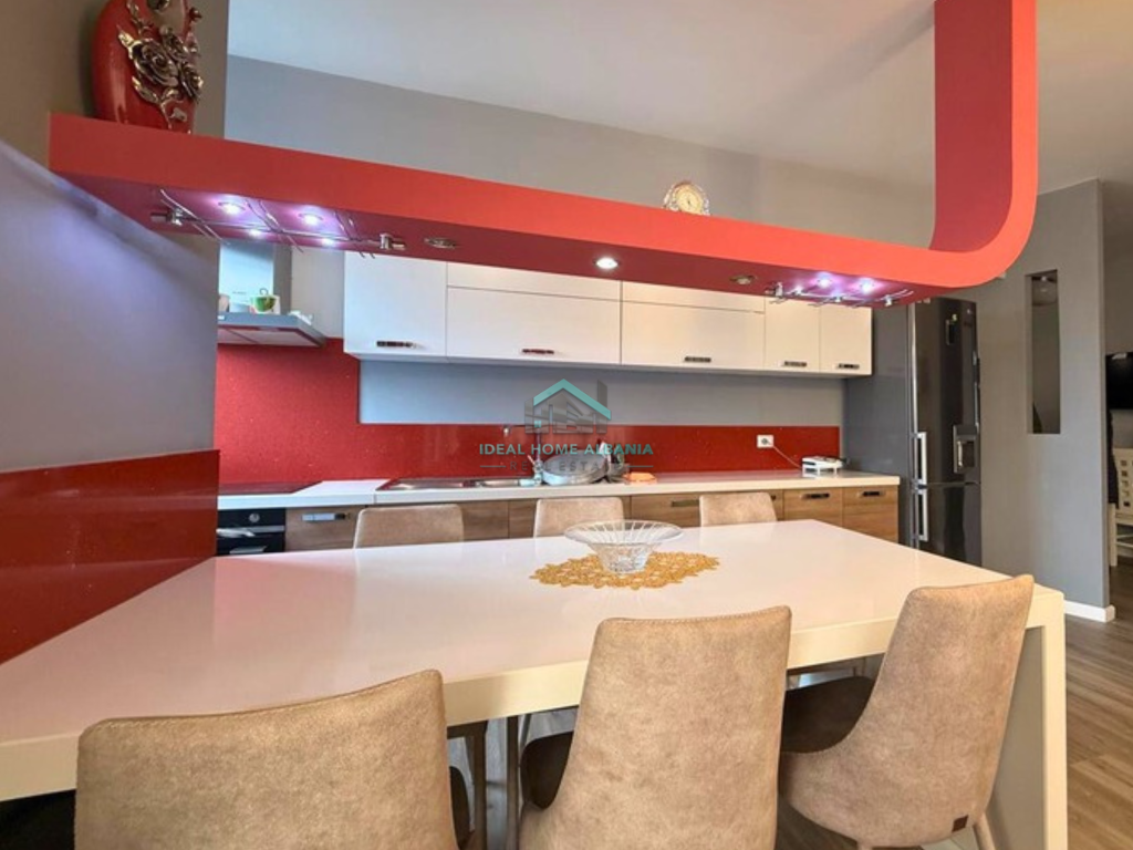 Apartament 2+1 per Shitje Rruga e Re Vlore.