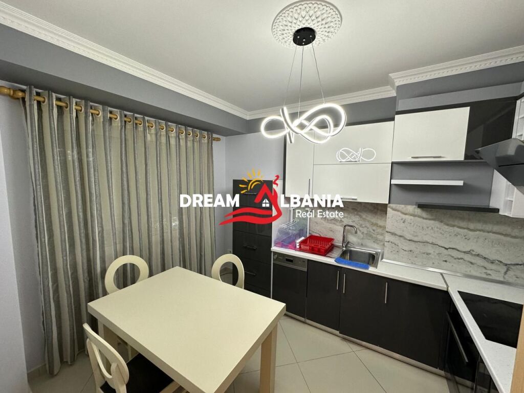 Duplex 3+1+3 me qera midis 2 Residencave Kodra e Diellit (ID 4231353).