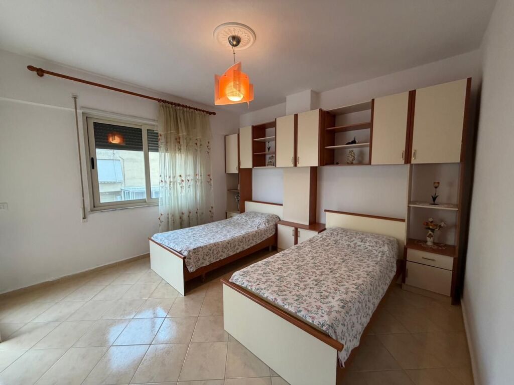 Apartament me qera 2+1 Plazh Ilira Durres