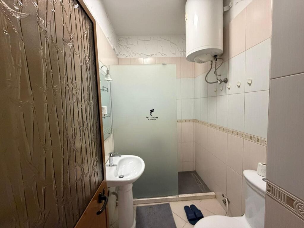 APARTAMENT ME QERA 1+1 KOPSHTI BOTANIK 70.000 LEKE FH-74482