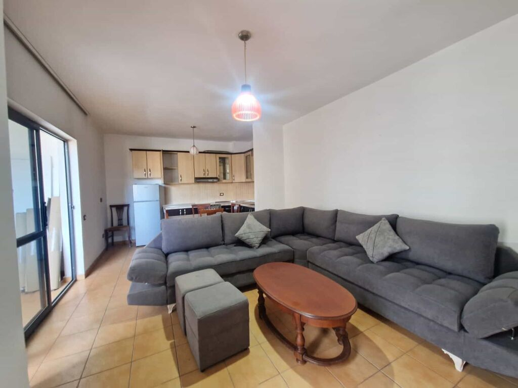 Apartament Me Qera 2+1 Tek 21 Dhjetori ( ID B2201907) Tirane