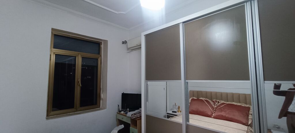 Super Apartament + Verande Në Bllok