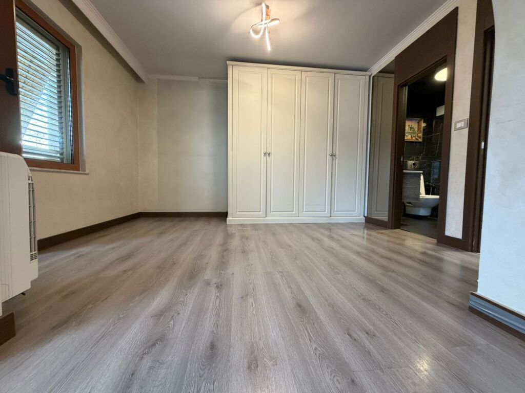 LAPRAKE_SHITET APARTAMENT 3+1+2 (I KONVERTUAR NE 2+1 + DHOME LAVANDERIE)