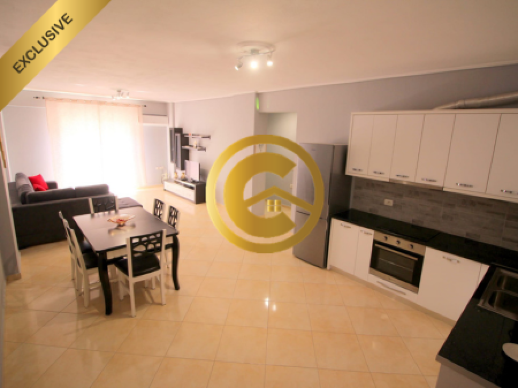 Apartament me Pamje Deti në Shitje në Sarandë – Mundësi Ideale Investimi në Rivierën Shqiptare