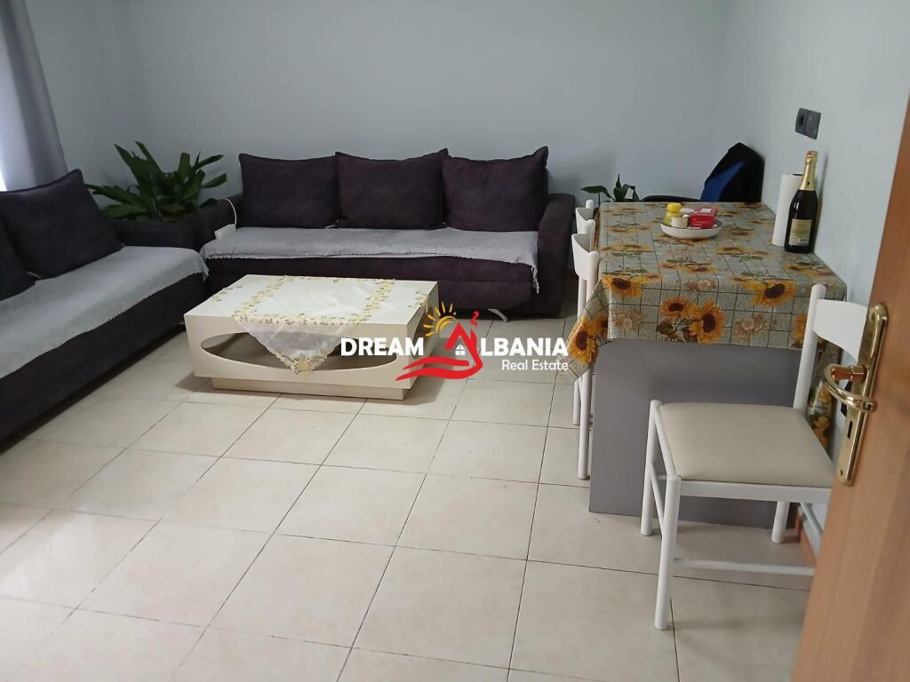 Jepet apartament 1+1 me qera ne zonen e Brrylit,prane shkolles “Niket Dardani”.(ID 4219494)