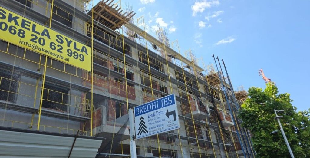 Apartament 1+1 per shitje ne Kamez