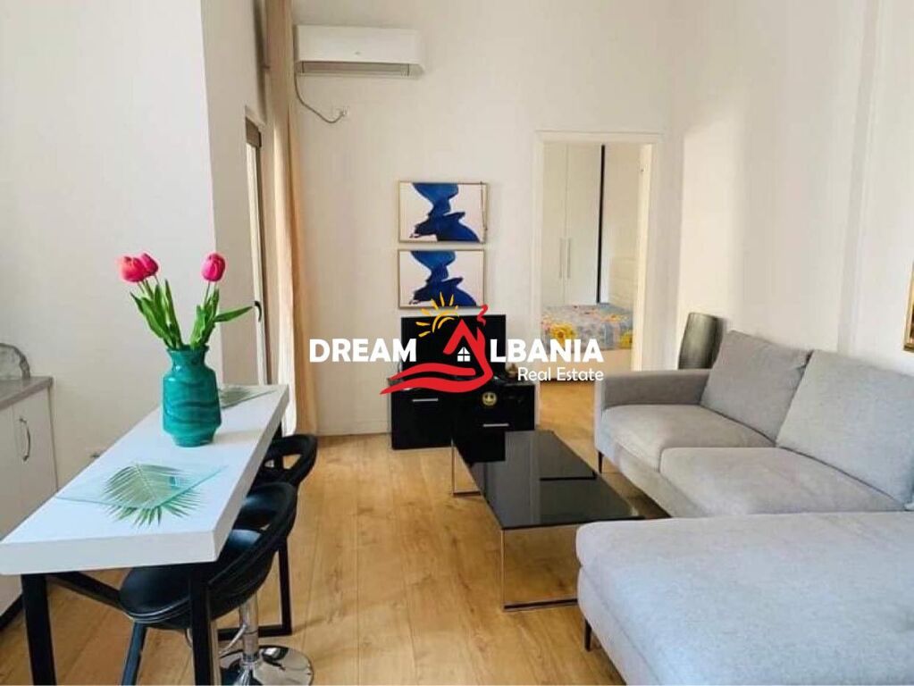 Jepet me qera apartament 1+1 ne rrugen e Kavajes prane Kompleksit Deliorgji (ID 42111576)
