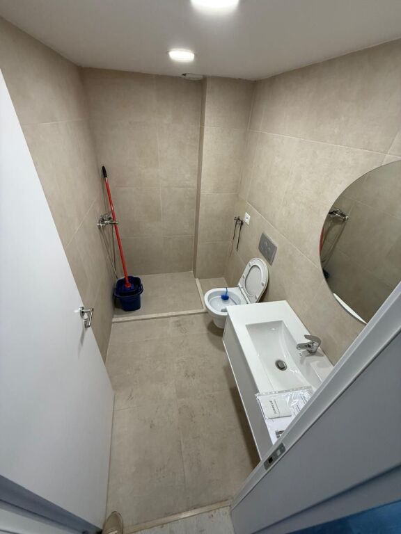 Jepet me qera Ambjent Biznesi DUBLEX 60m2, Golden Park 3 rruga Bedri Karapici 450 euro