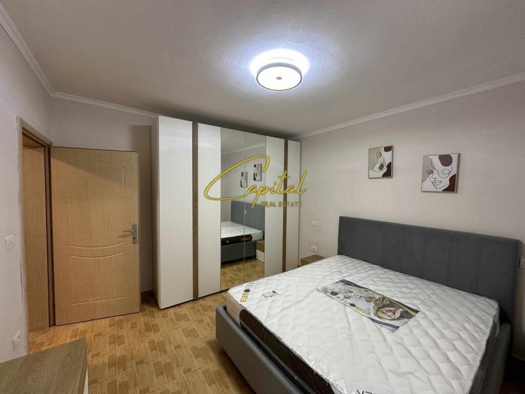 APARTAMENT ME QIRA 2+1 RRUGA BARDHYL 50.000 LEKE