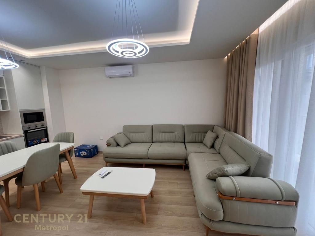 SHITET APARTAMENT 1+1, ZOGU I ZI!