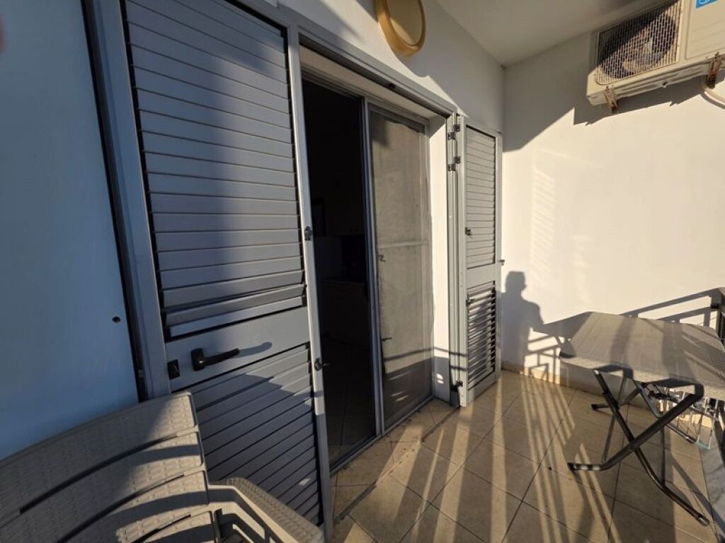 Shitet Apartament me pamje deti në Shëngjin