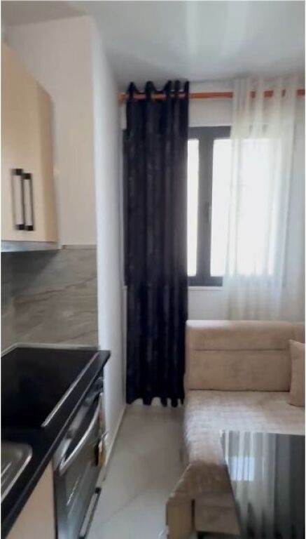 Qera | Apartament 1 + 1 | Rruga 5 Maji | 400 €/muaj