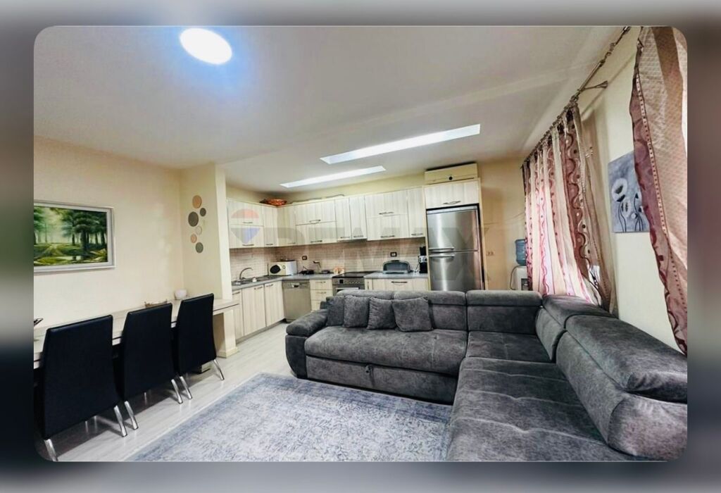 Appartamento 2+1 Palazzo con Freccia
