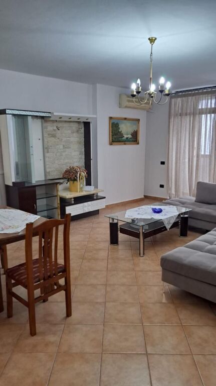Appartamento 2+1 in affitto a Globi, Via Kavaja