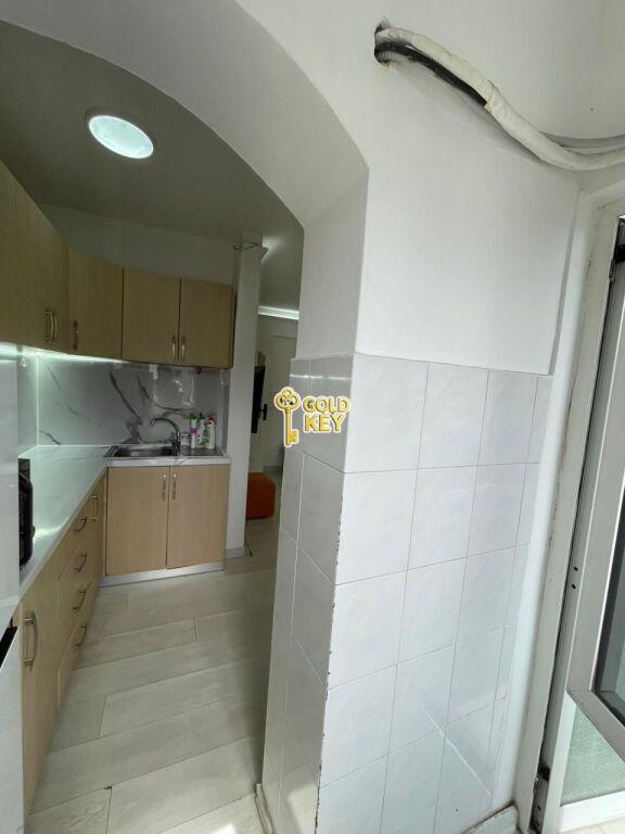 🏡 APARTAMENT ME QERA 2+1 – Qendër, pranë Flagship Center, Durrës