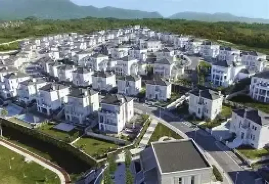 ROLLING HILLS LUXURY RESIDENCES, VILË LUKSOZE ME PISHINË PËR QIRA
