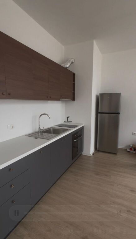 OFFICE FOR RENT 60M2 NEW MARKET 45,000 LEKE FH-74672
