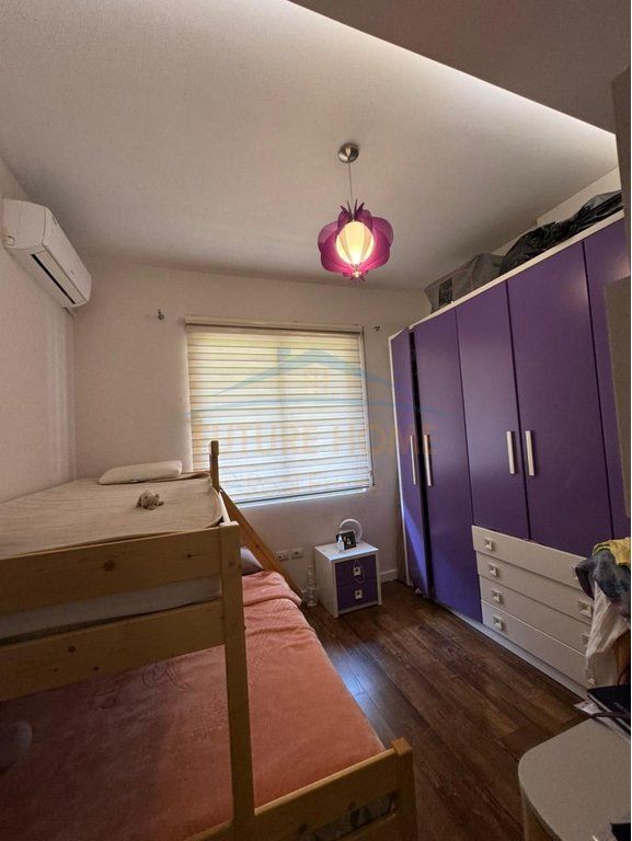 Shitet, Apartament 2+1, Unaza e Re