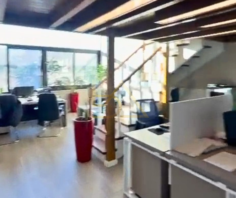 Shitet Duplex – pranë American 3, Tiranë