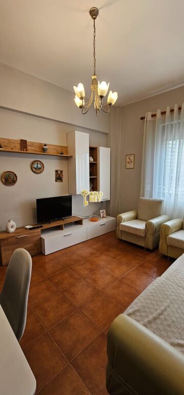 🏡 APARTAMENT ME QERA 2+1 – STACIONI TRENIT DURRES