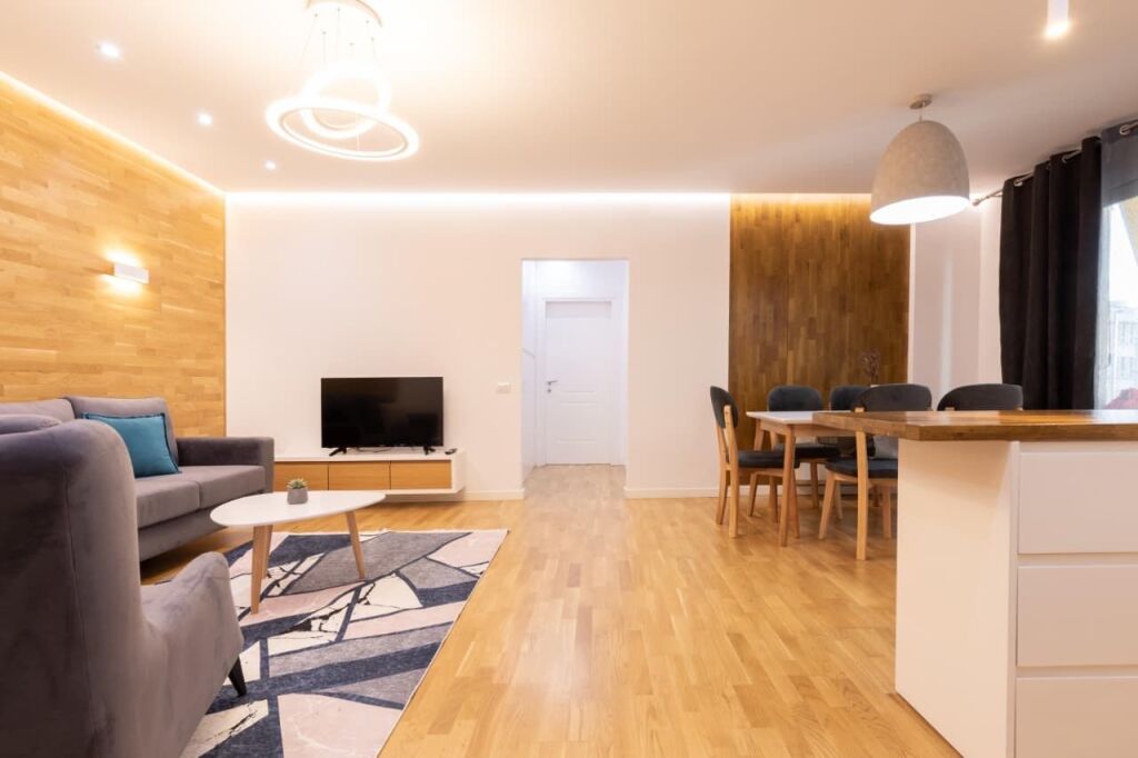 Shitet apartament 2+1 tek Zogu i Zi!