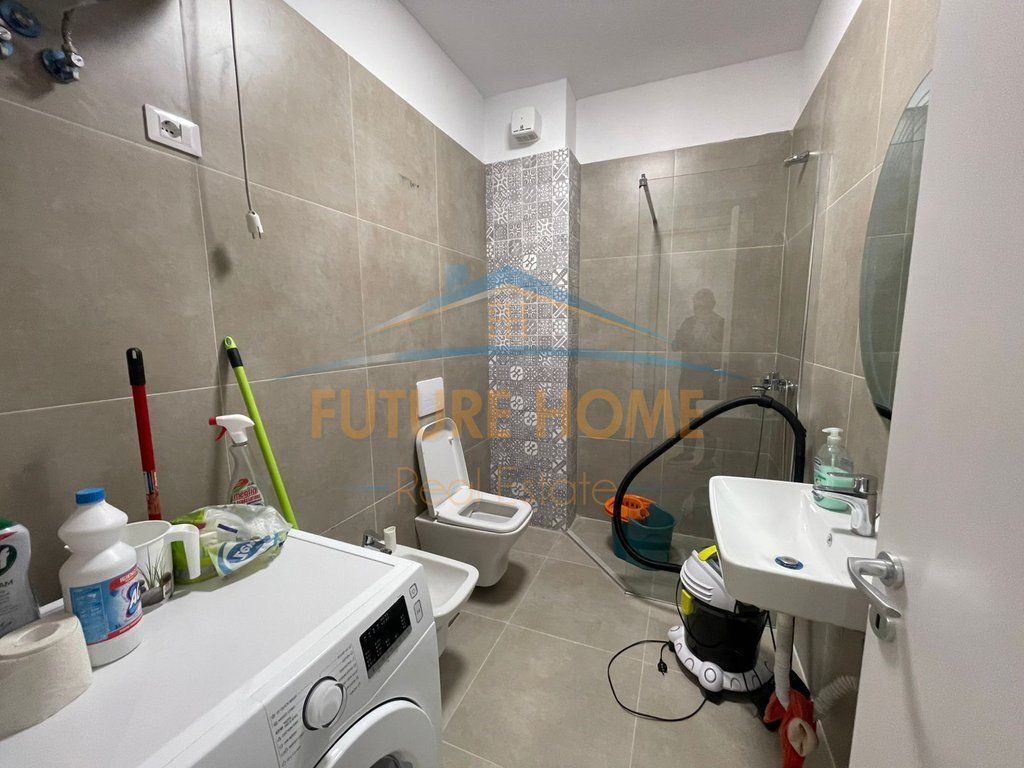 Qera, Apartament 1+1+Post Parkim, Bulevardi i Ri, Tiranë.