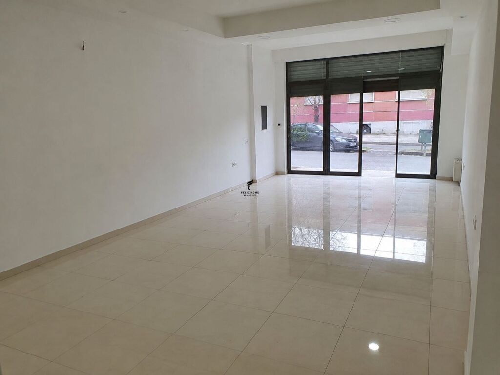 SHOP FOR RENT 83M2 KINOSTUDIO 130,000 LEKE FH-74695