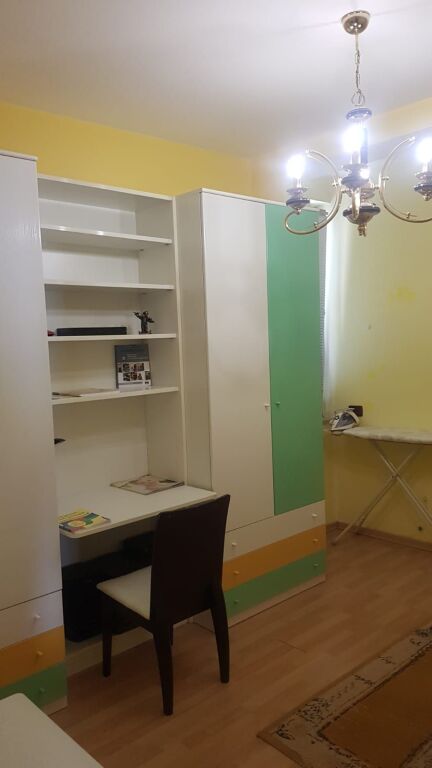 🏢Tek Bulevardi Zogu I,jepet me qera apartament,2+1,i mobiluar.70,000Leke