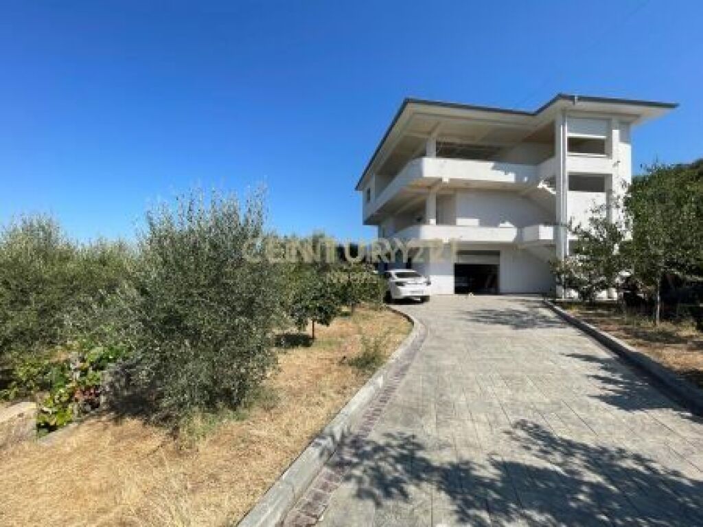 VILË 3 KATËSHE për SHITJE, NE FARKE ‼️