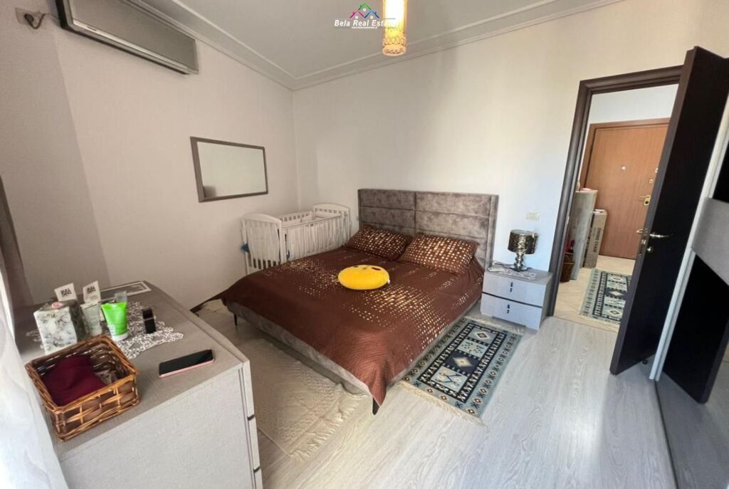 Apartament Me Qera 2+1 Tek Pazari i Ri (ID B2201096) Tirane